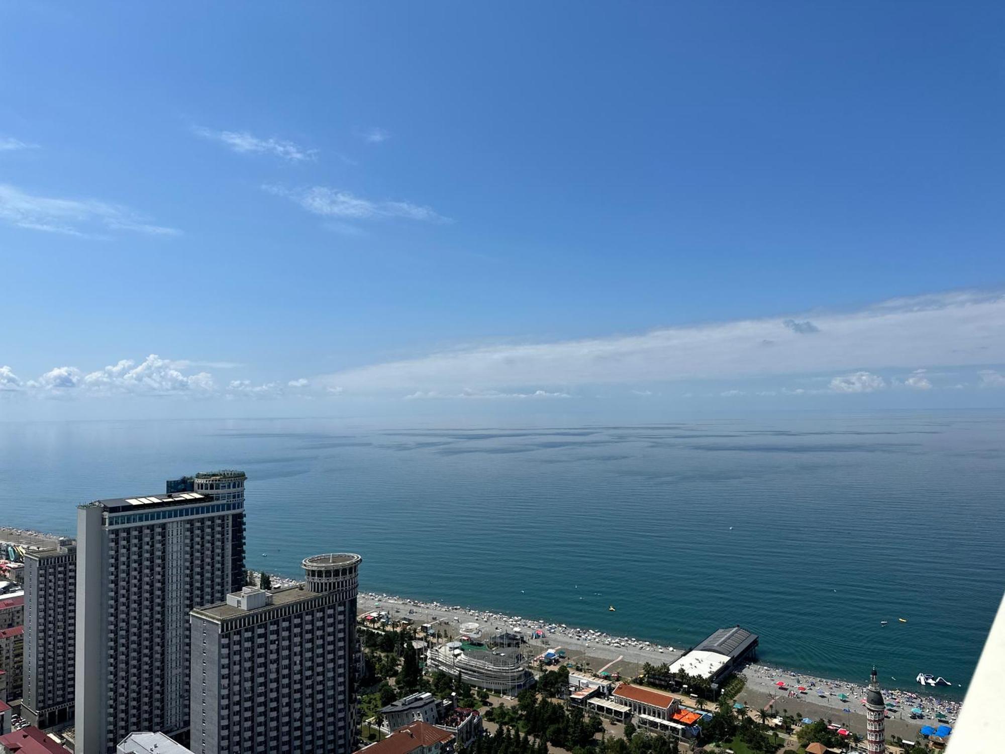 Orbi City 45 Floor Batumi Exteriör bild